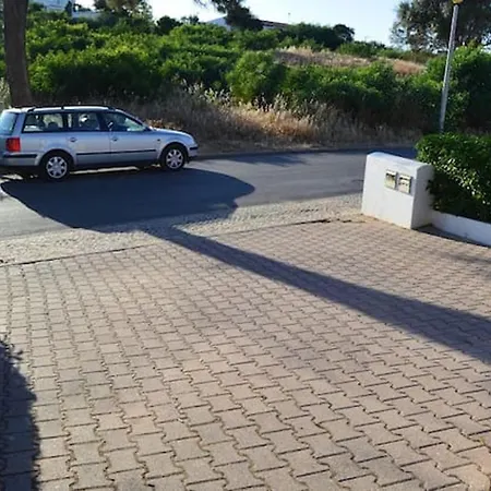 Rua Alves Redol *